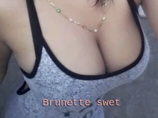 Brunette_swet