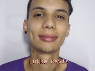 Lukke_Davis