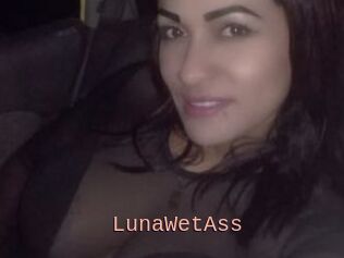 LunaWetAss