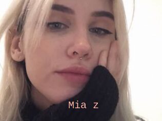 Mia_z